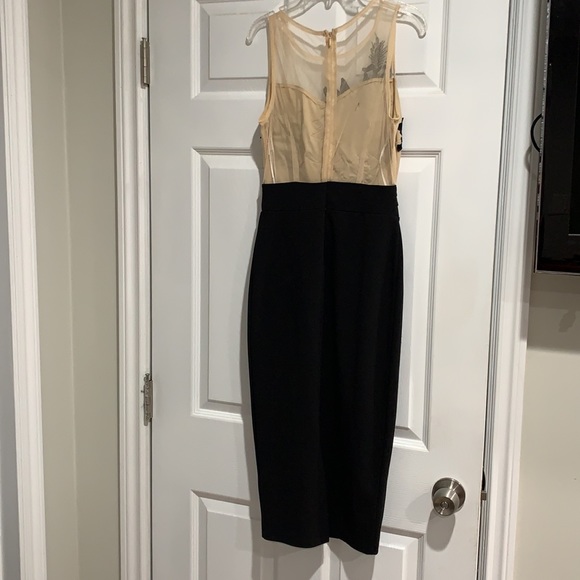 Dress - Picture 6 of 6